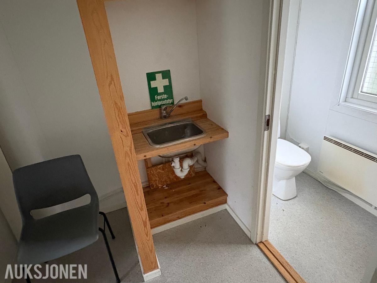 Brakke / mannskapsbrakke ca. 30 M2 - kjøkken, garderobe og WC - Mo i Rana